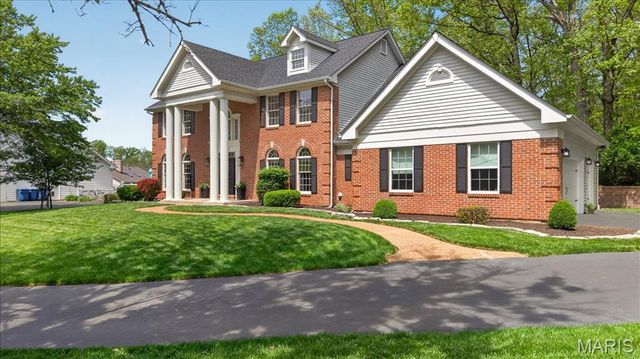 17601 Burnham Court, Chesterfield, MO 63005
