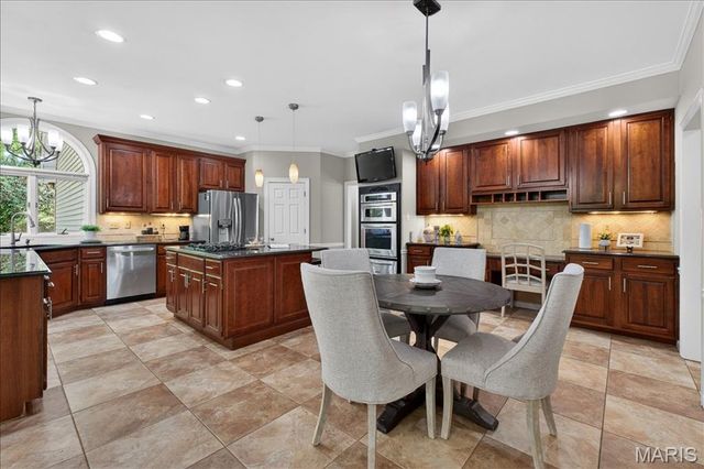 17601 Burnham Court, Chesterfield, MO 63005