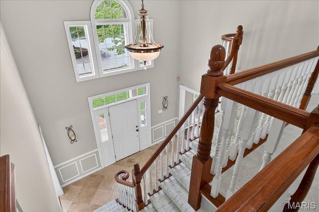 17601 Burnham Court, Chesterfield, MO 63005