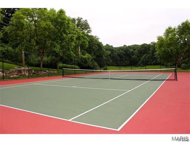 17601 Burnham Court, Chesterfield, MO 63005