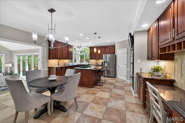 17601 Burnham Court, Chesterfield, MO 63005