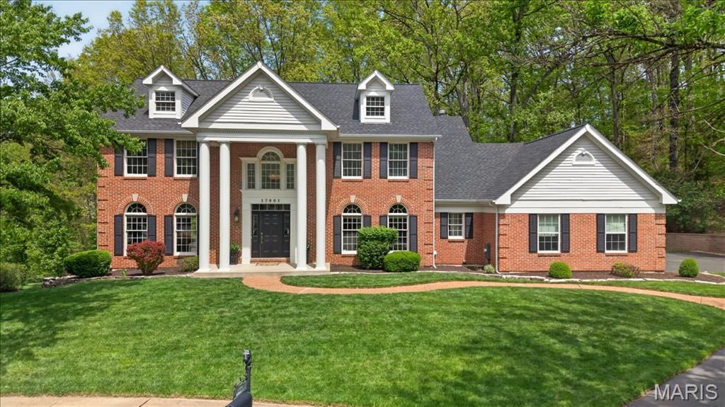 17601 Burnham Court, Chesterfield, MO 63005