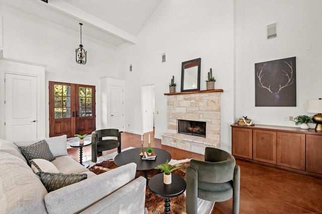 744 Canna Lily CIR, Driftwood, TX 78619