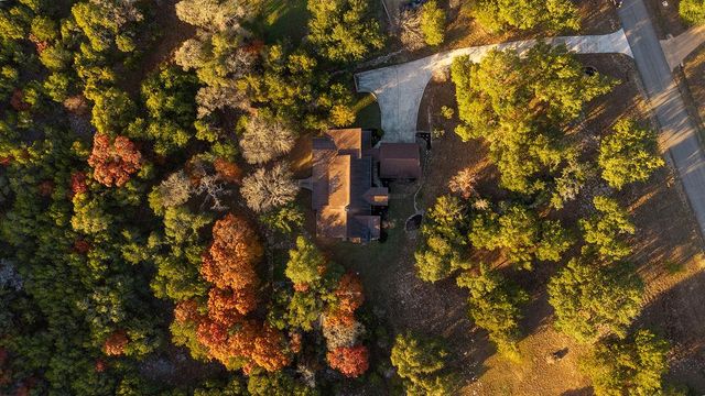 744 Canna Lily CIR, Driftwood, TX 78619