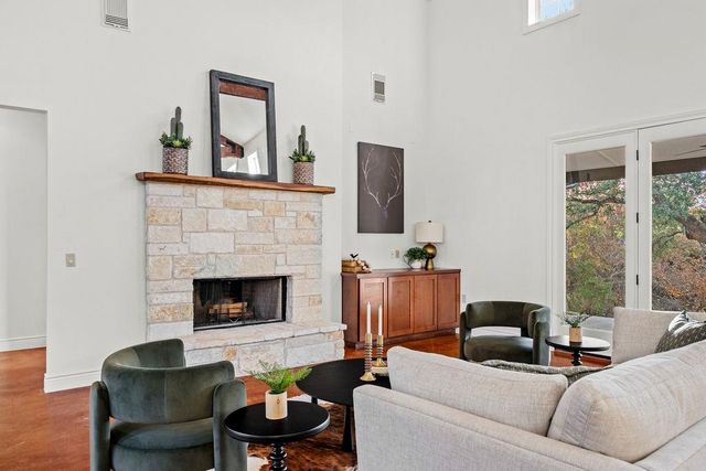 744 Canna Lily CIR, Driftwood, TX 78619