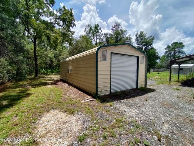 7068 W Pershing Drive, Homosassa, FL 34448