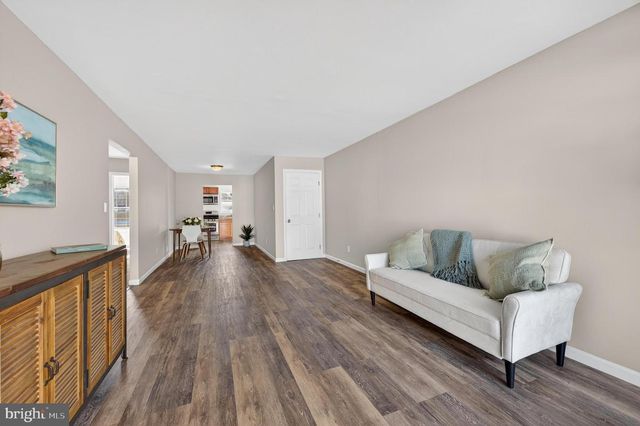 909 WOODCHIP RD, Lumberton, NJ 08048