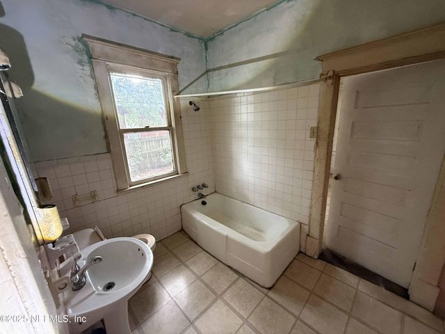 1171 E 16TH Street, Jacksonville, FL 32206
