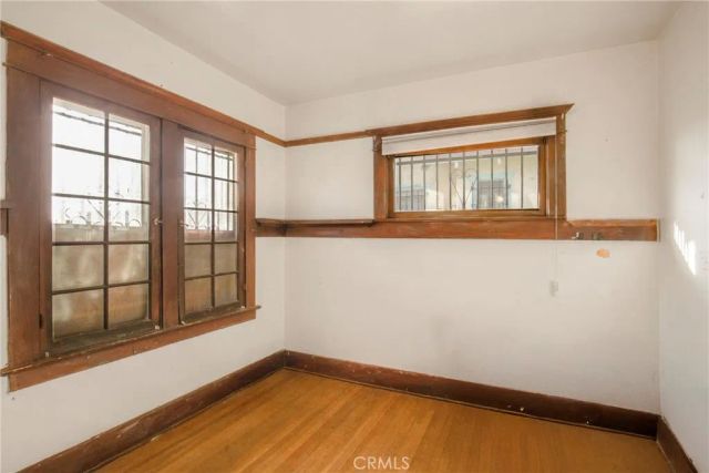 3940 Denker, Los Angeles, CA 90062