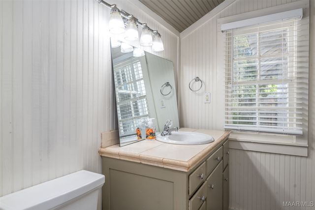 951 CLOVERDALE Road, Montgomery, AL 36106