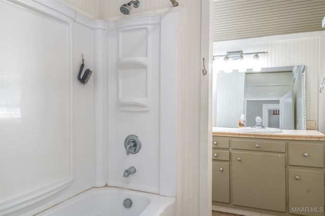 951 CLOVERDALE Road, Montgomery, AL 36106