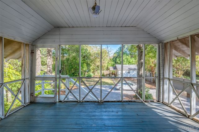 951 CLOVERDALE Road, Montgomery, AL 36106