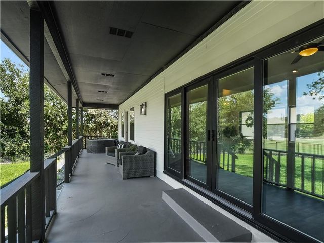 730 Vanguard ST, Lakeway, TX 78734