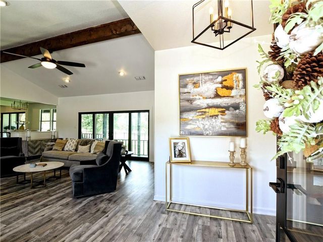 730 Vanguard ST, Lakeway, TX 78734