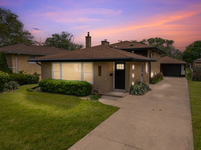 1441 Forest Road, La Grange Park, IL 60526