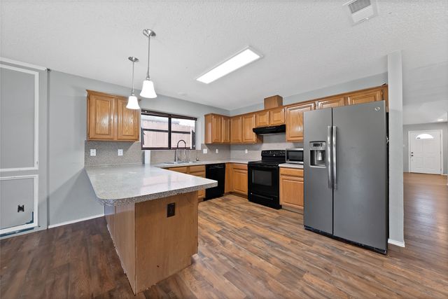 7337 Indiana Avenue, Fort Worth, TX 76137