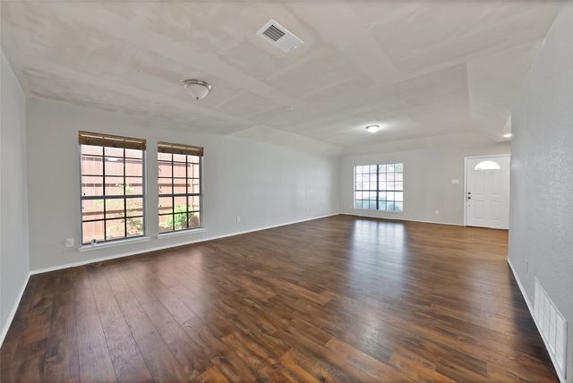 7337 Indiana Avenue, Fort Worth, TX 76137