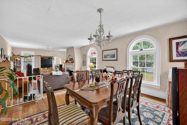 1411 Hawthorne Road, Wilmington, NC 28403