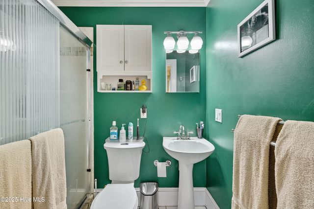 1411 Hawthorne Road, Wilmington, NC 28403