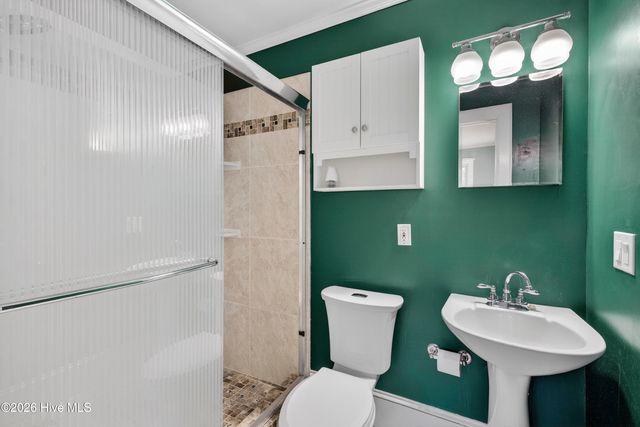 1411 Hawthorne Road, Wilmington, NC 28403