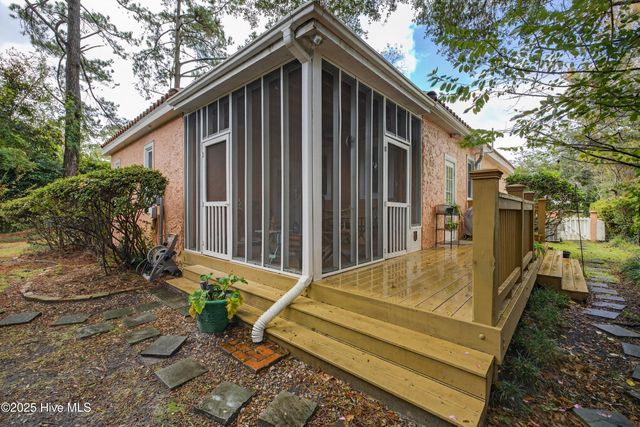 1411 Hawthorne Road, Wilmington, NC 28403