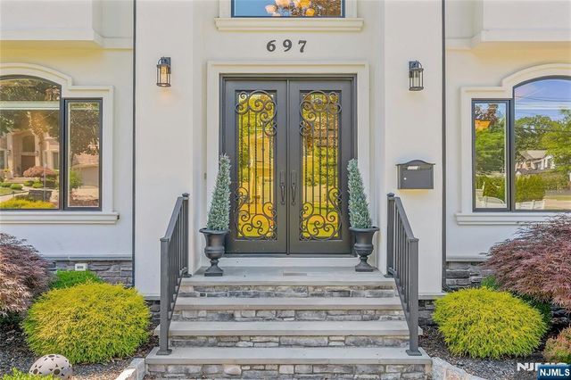 697 Terrace Drive, Paramus, NJ 07652