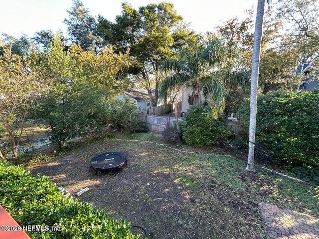 1205 16TH Street N, Jacksonville Beach, FL 32250