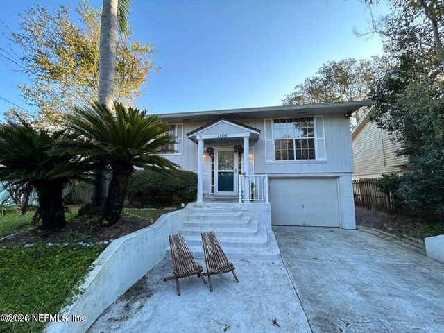 1205 16TH Street N, Jacksonville Beach, FL 32250