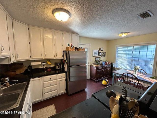 1205 16TH Street N, Jacksonville Beach, FL 32250