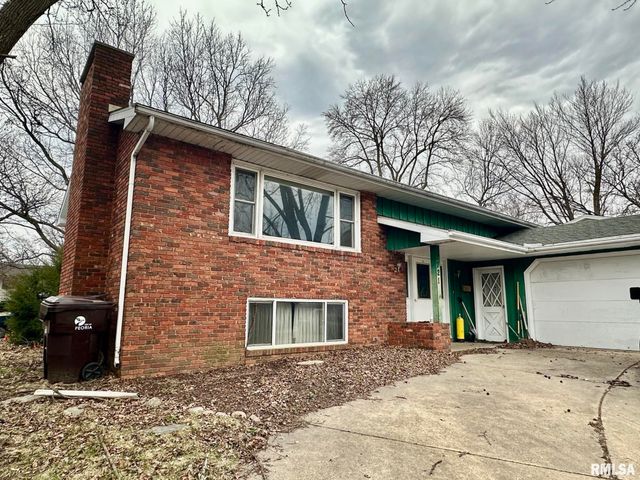 2721 N ELMCROFT Drive, Peoria, IL 61604