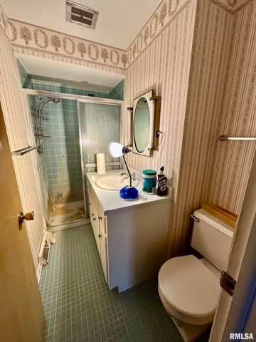 2721 N ELMCROFT Drive, Peoria, IL 61604