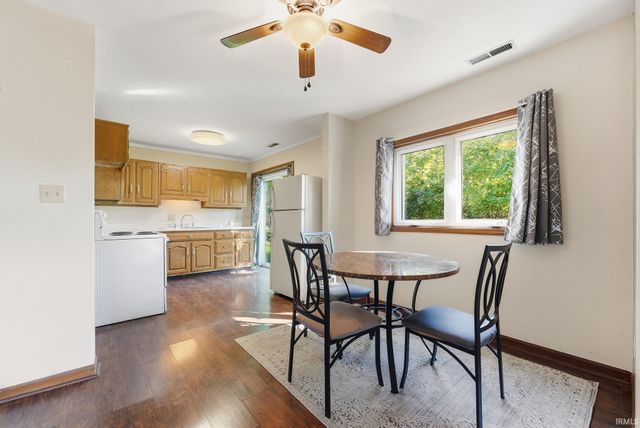 633 Ridgewood Drive, Fort Wayne, IN 46805
