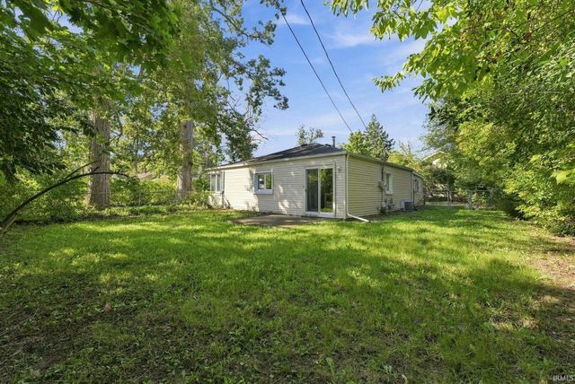 633 Ridgewood Drive, Fort Wayne, IN 46805