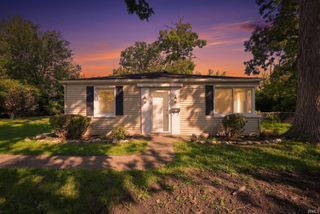 633 Ridgewood Drive, Fort Wayne, IN 46805