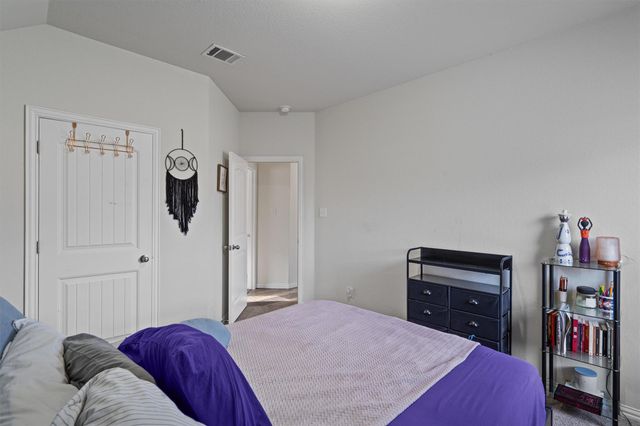 804 Farm House DR, Hutto, TX 78634