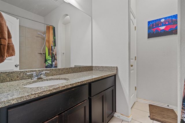 804 Farm House DR, Hutto, TX 78634