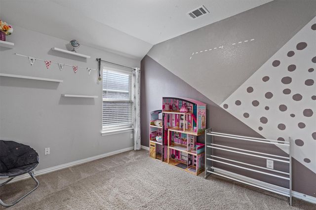 804 Farm House DR, Hutto, TX 78634