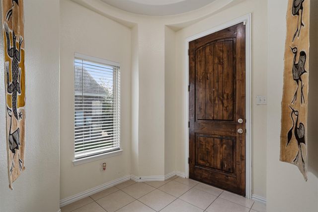 804 Farm House DR, Hutto, TX 78634