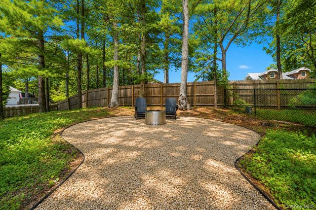 79 Oakside Road, Smithtown, NY 11787