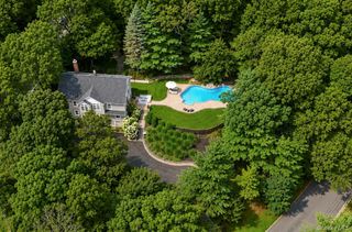 79 Oakside Road, Smithtown, NY 11787