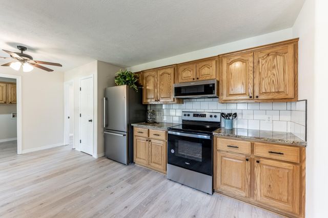 71 Key Largo Loop, Point Blank, TX 77364