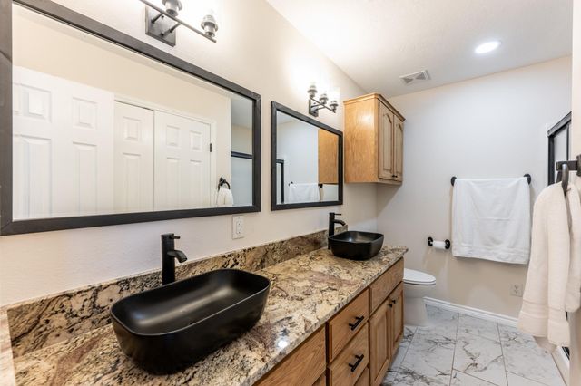 71 Key Largo Loop, Point Blank, TX 77364