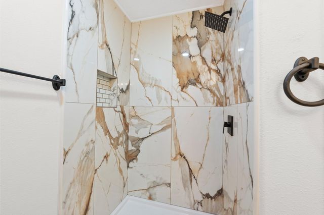 71 Key Largo Loop, Point Blank, TX 77364