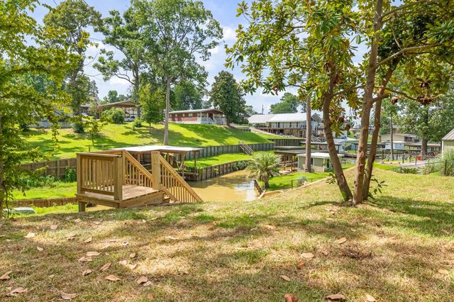 71 Key Largo Loop, Point Blank, TX 77364