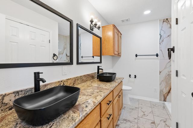 71 Key Largo Loop, Point Blank, TX 77364