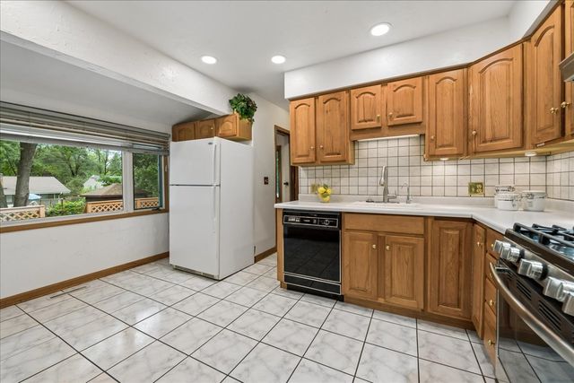 412 Scott Street, Algonquin, IL 60102