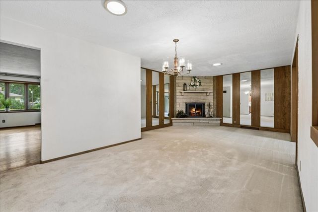 412 Scott Street, Algonquin, IL 60102