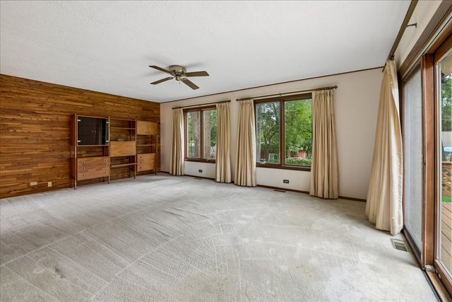 412 Scott Street, Algonquin, IL 60102