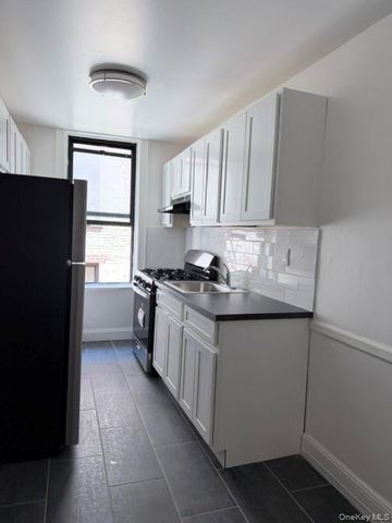43-33 46 Street D9, Sunnyside, NY 11104