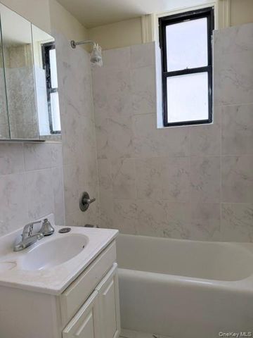 43-33 46 Street D9, Sunnyside, NY 11104